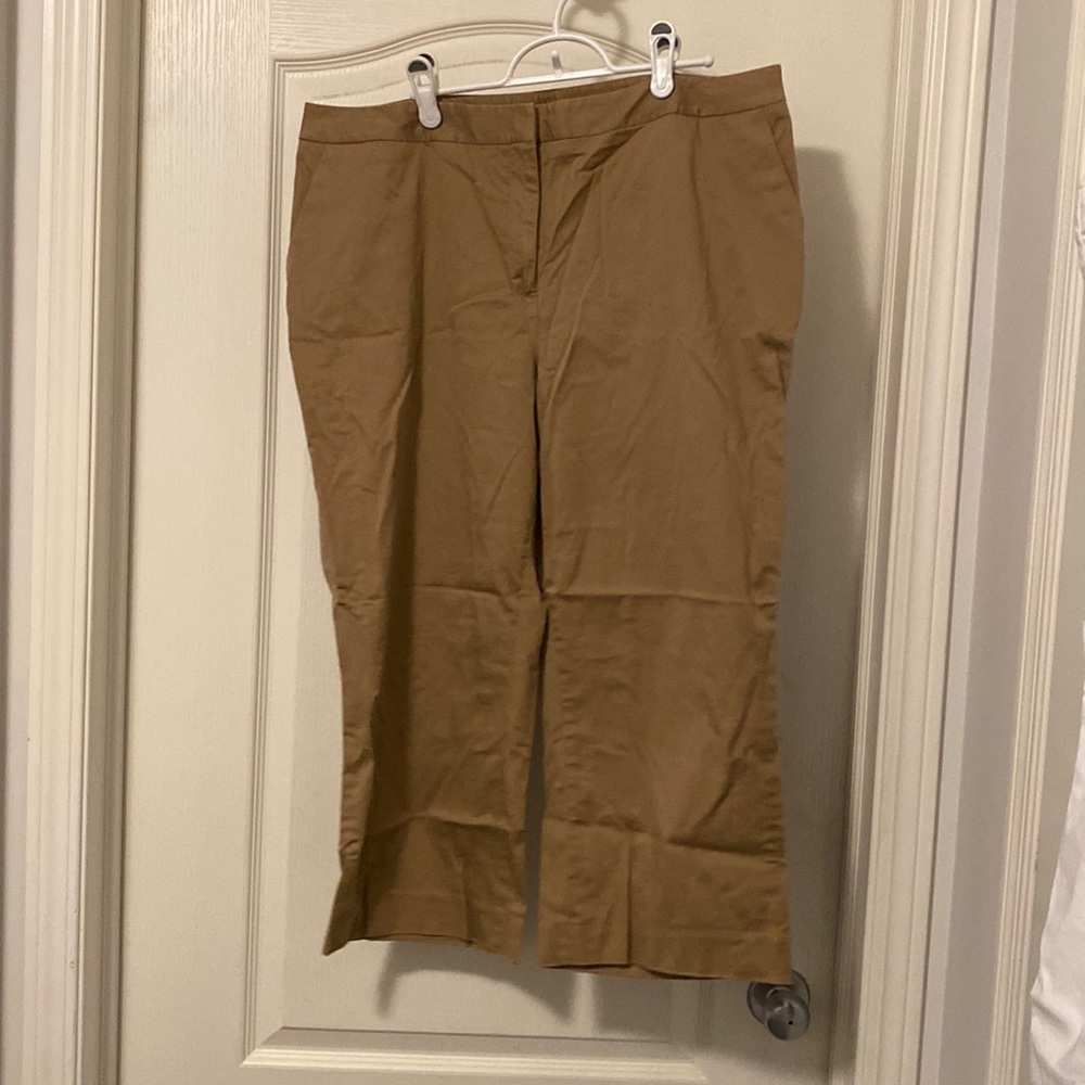 Brown dress capris